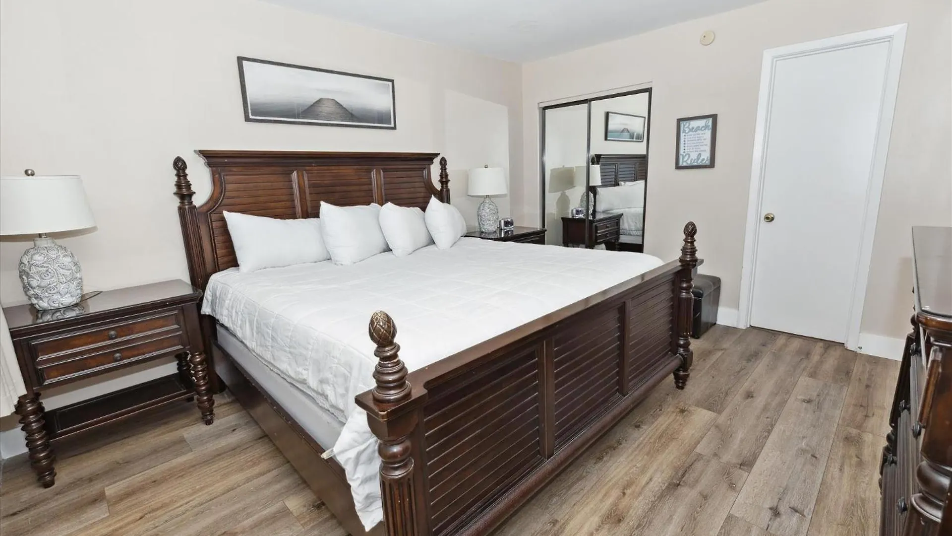 Beach House 305B-By Holiday Isle Properties Destin