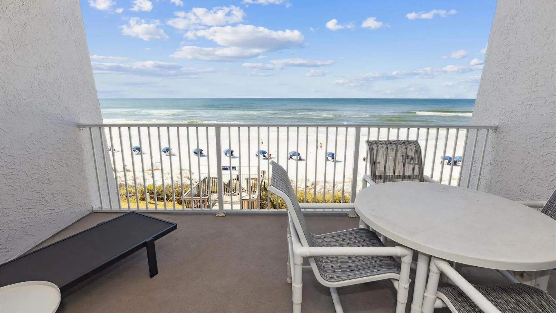 Beach House 305B-By Holiday Isle Properties Destin