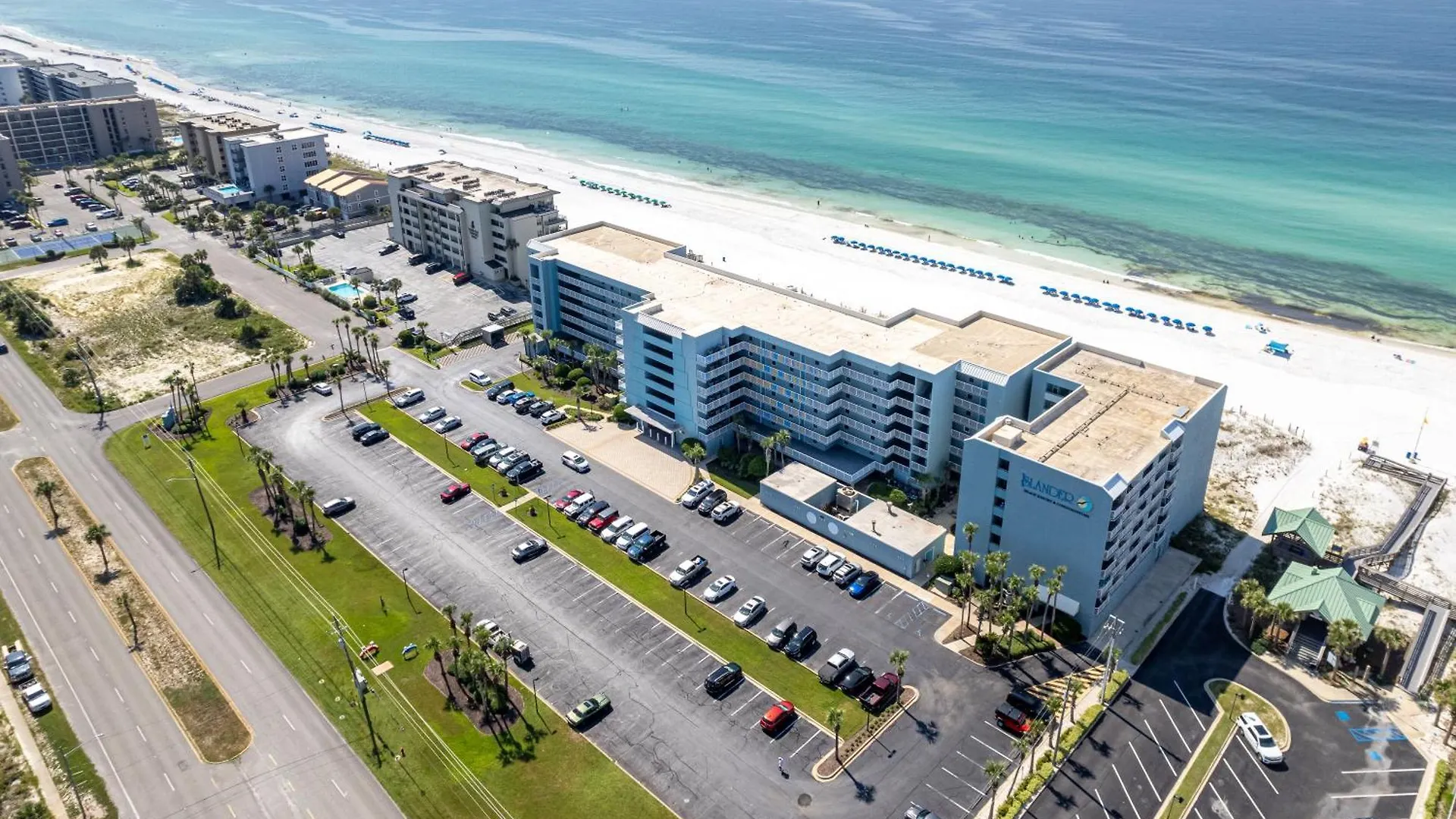 Beach House 305B-By Holiday Isle Properties Destin USA
