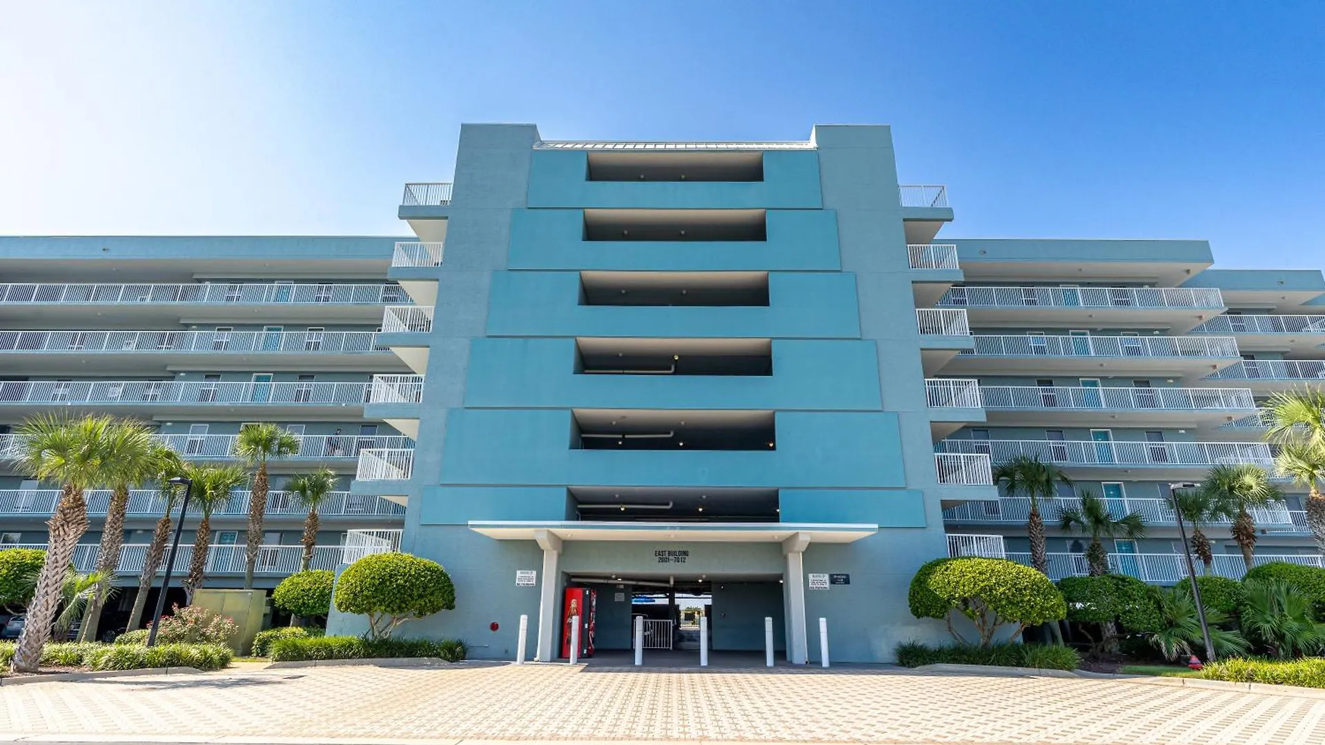Beach House 305B-By Holiday Isle Properties Destin