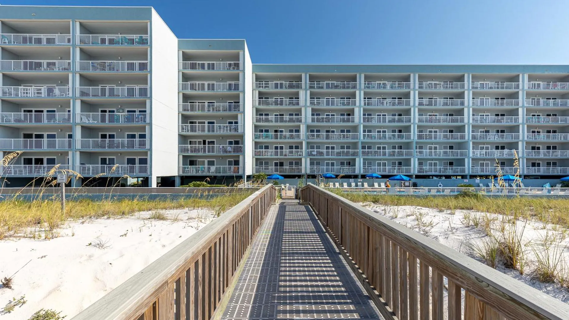 Beach House 305B-By Holiday Isle Properties Destin