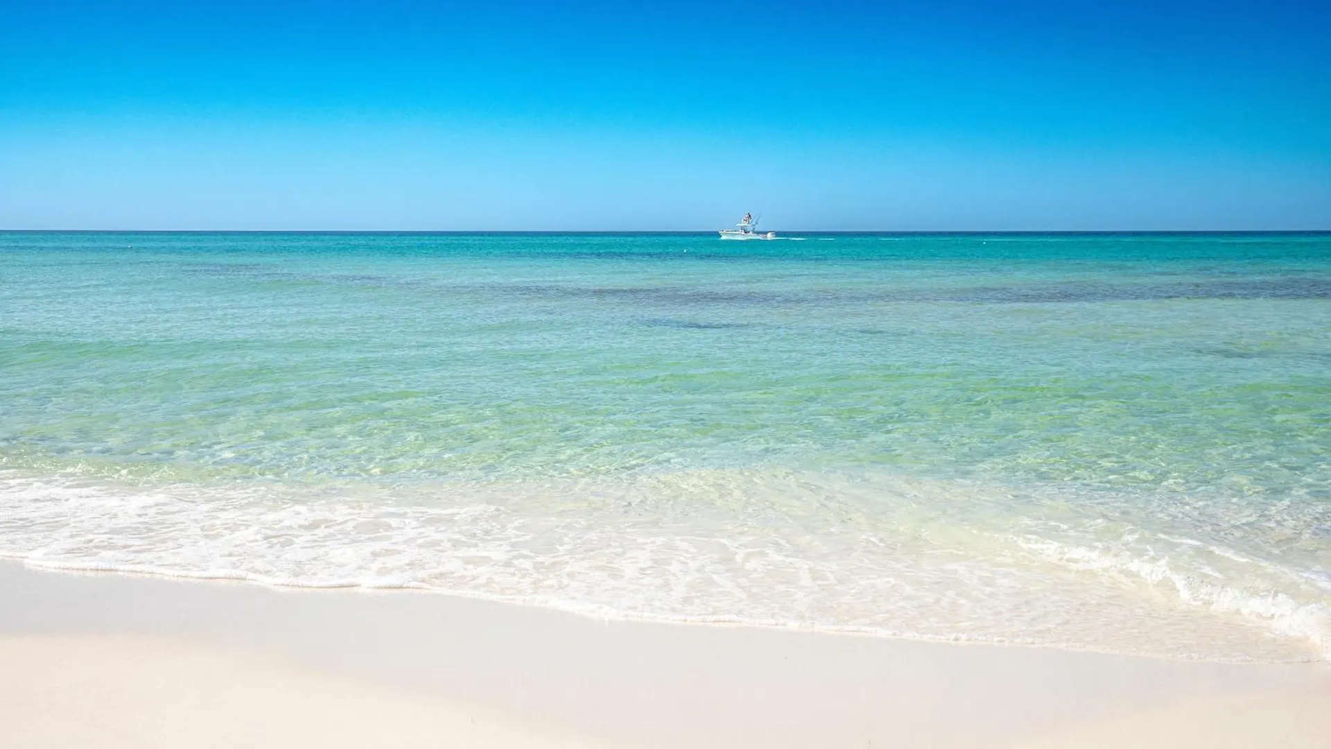 Beach House 305B-By Holiday Isle Properties Destin