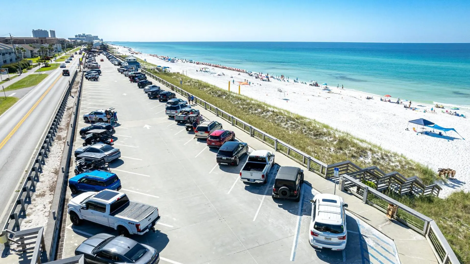 Beach House 305B-By Holiday Isle Properties Destin 0*,  USA