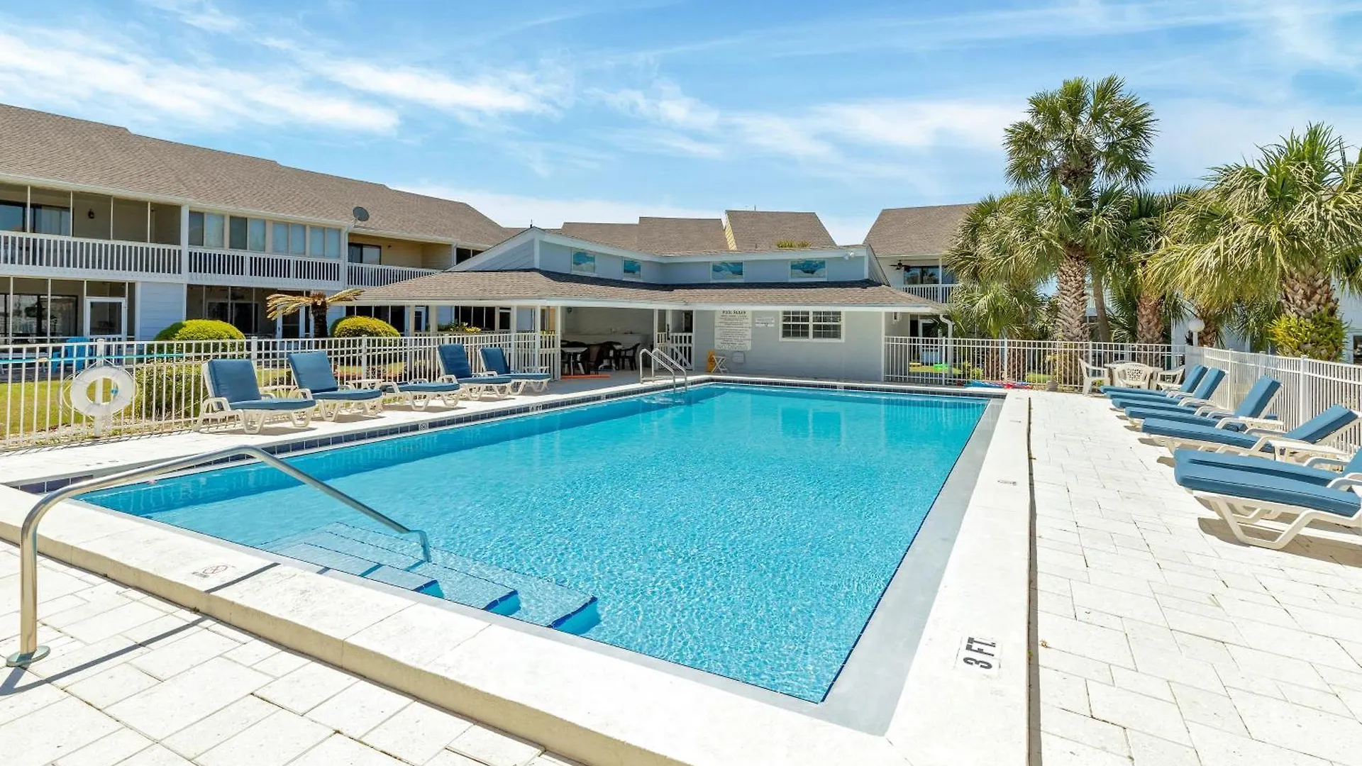 Beach House 305B-By Holiday Isle Properties Destin