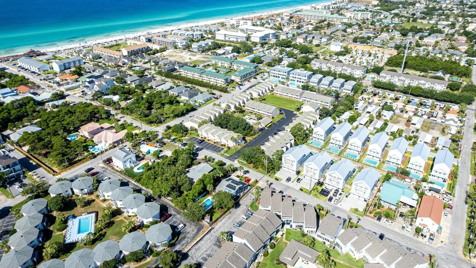Beach House 305B-By Holiday Isle Properties Destin 0*,